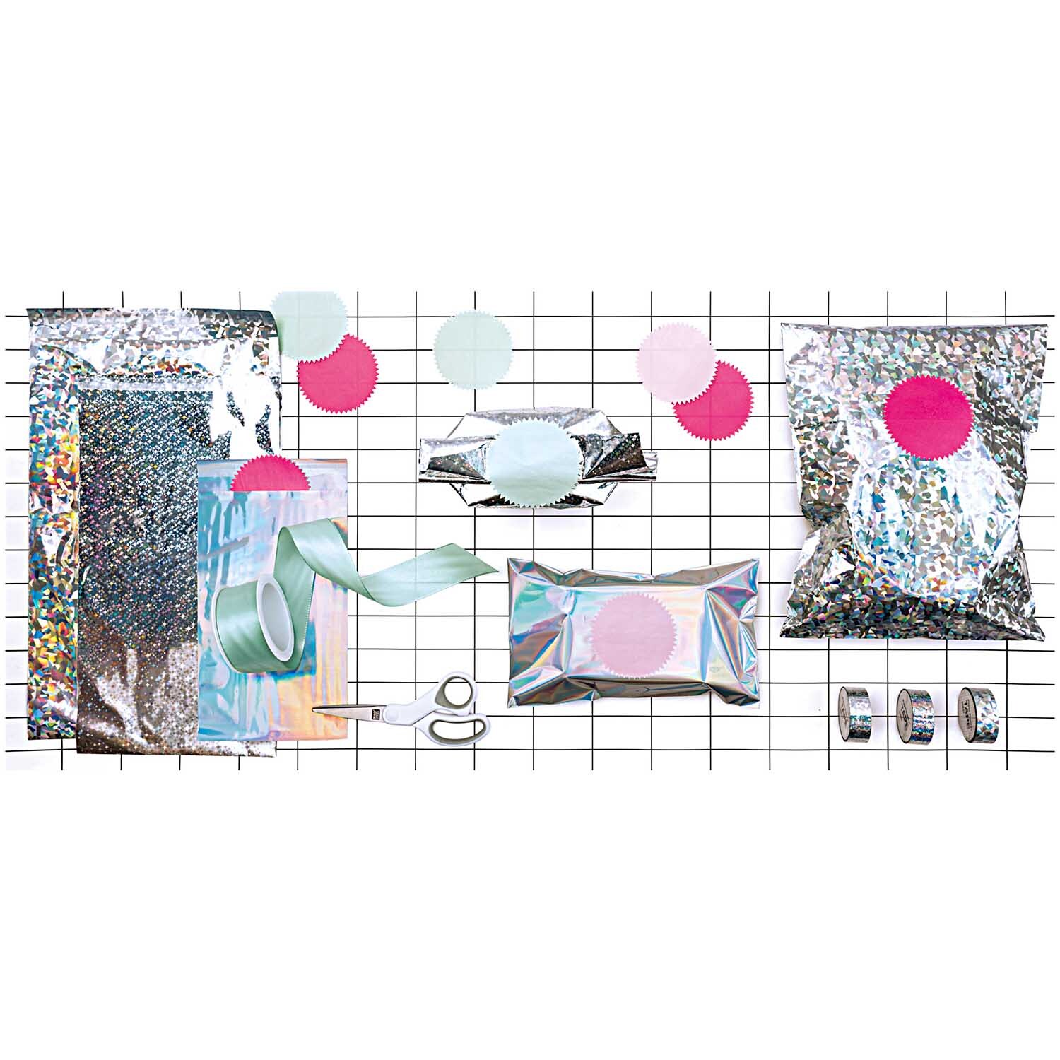 Paper Poetry Geschenktüten Set, 6 Holographietüten und 6 Sticker