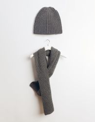 Strickanleitung Mütze und Schal aus Essentials Soft Merino aran